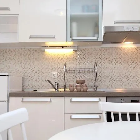 Apartment In Okrug Gornji With Terrace, Air Conditioning, Wifi, Washing Machine 5059-3 *