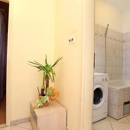 Apartment In Okrug Gornji With Terrace, Air Conditioning, Wifi, Washing Machine 5059-3