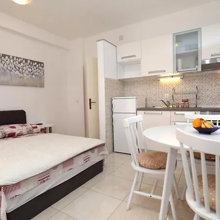 In Okrug Gornji With Terrace, Air Conditioning, Wifi, Washing Machine 5059-3 Apartment Trogir